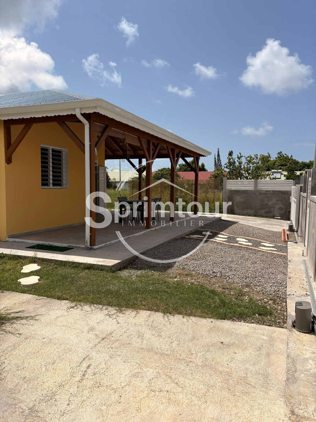 Maison à louer, 59m², Sainte-Anne