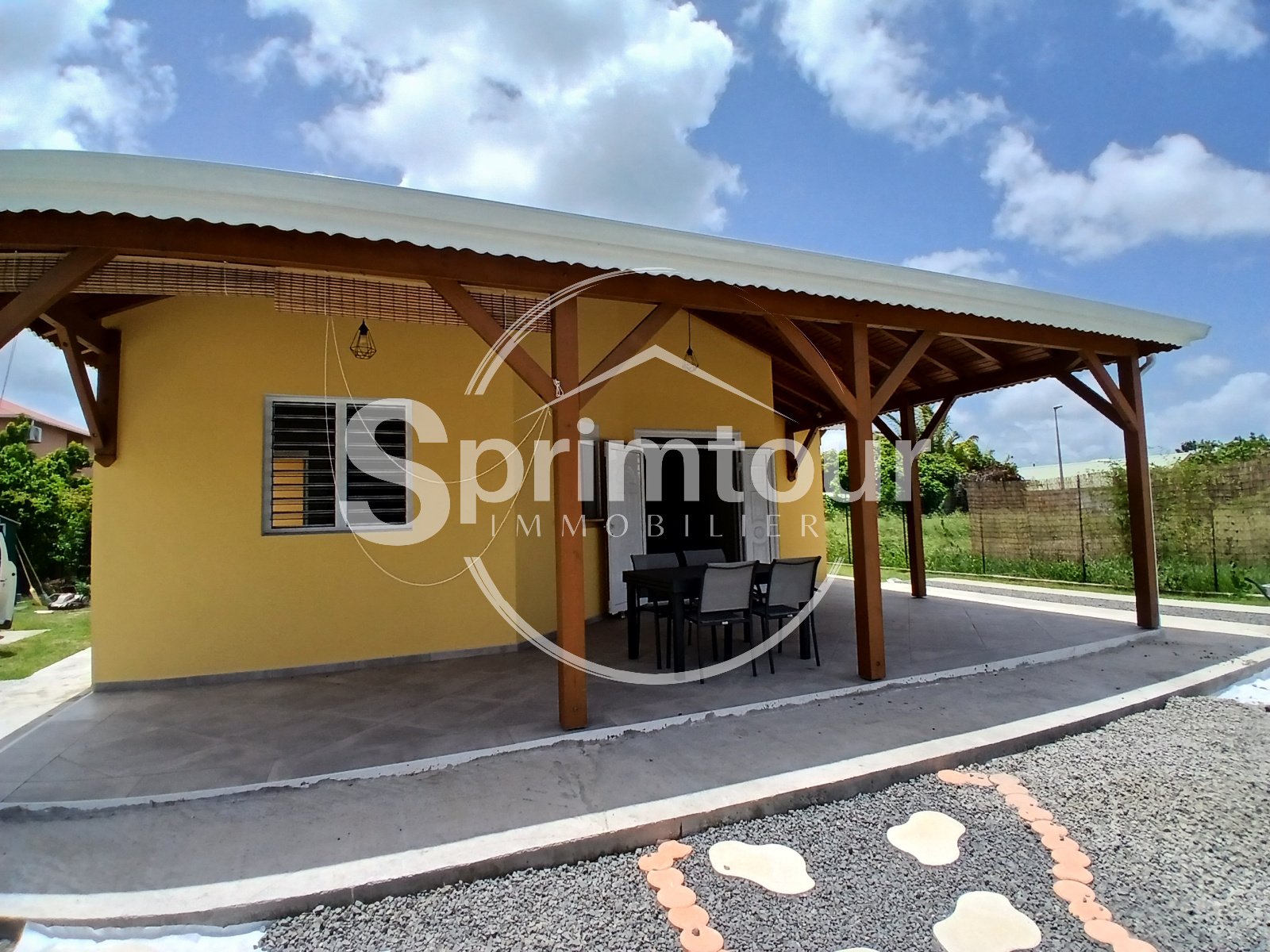Maison à louer, 59m², Sainte-Anne