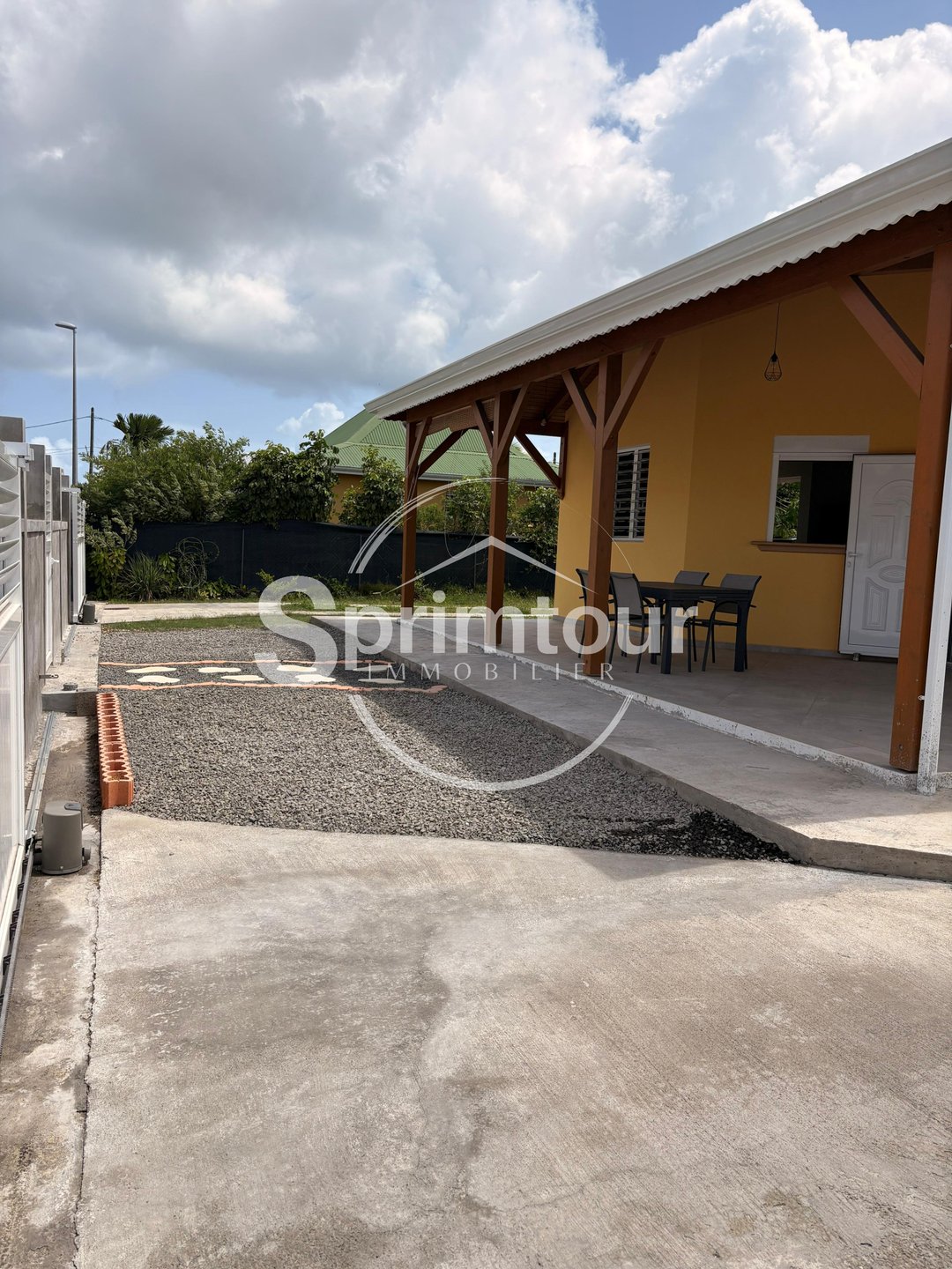 Maison à louer, 59m², Sainte-Anne