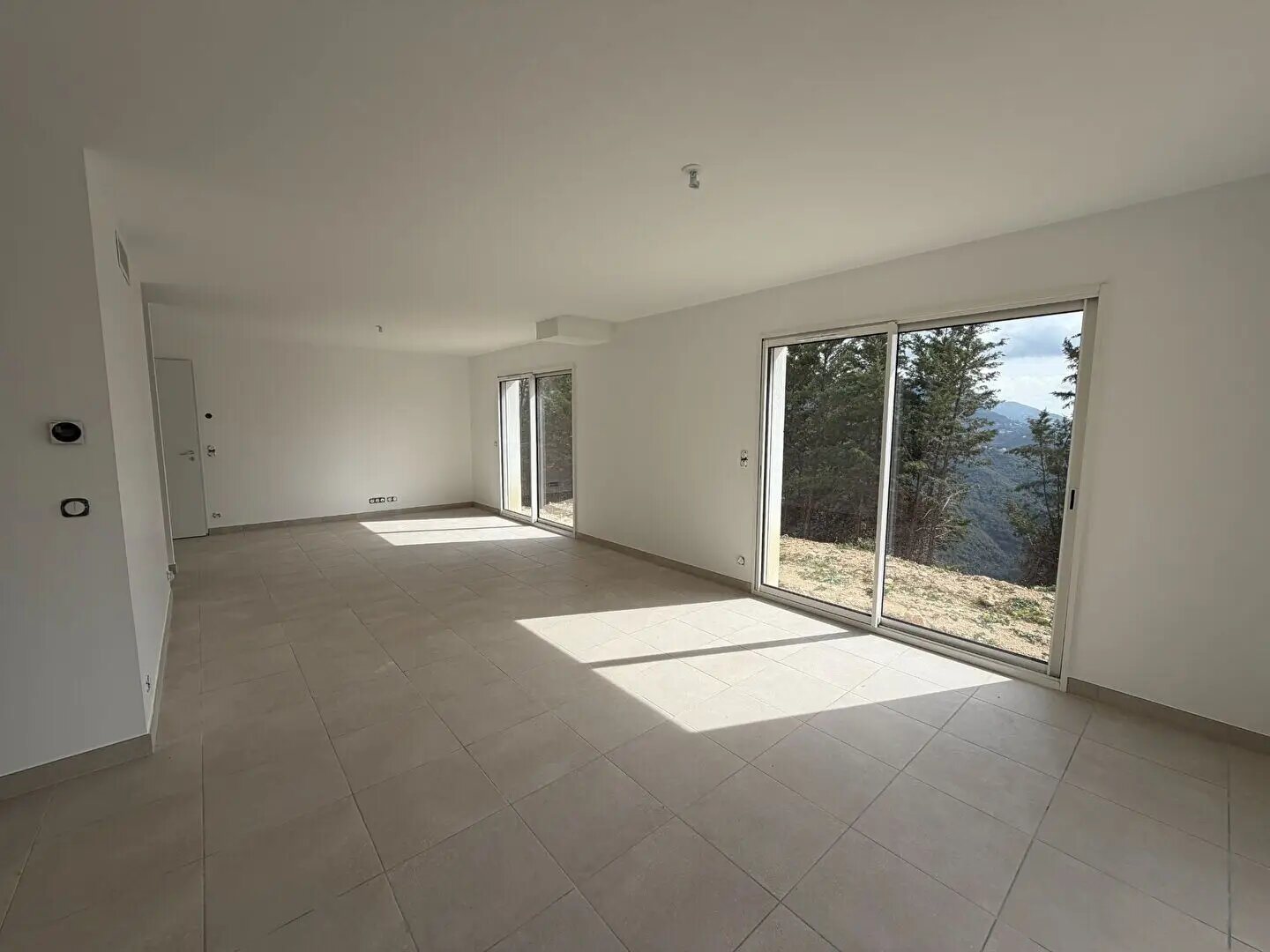 Maison à vendre, 100m², La Roquette-sur-Var