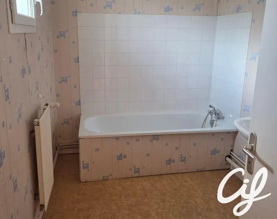 Maison à vendre, 47m², Alizay