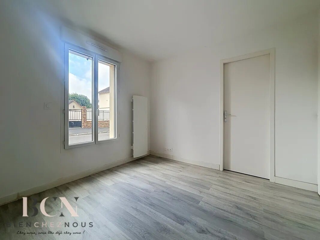 Appartement à louer, 35m², Villaines-sous-Bois