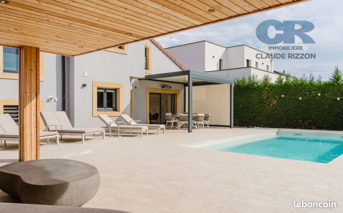 Maison à vendre, 250m², Corny-sur-Moselle