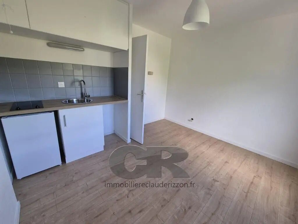 Appartement à louer, 19m², Mey