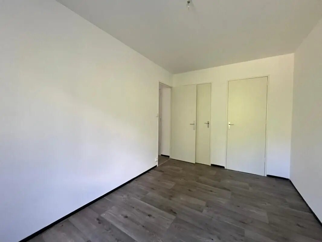 Appartement à louer, 53m², Thizy