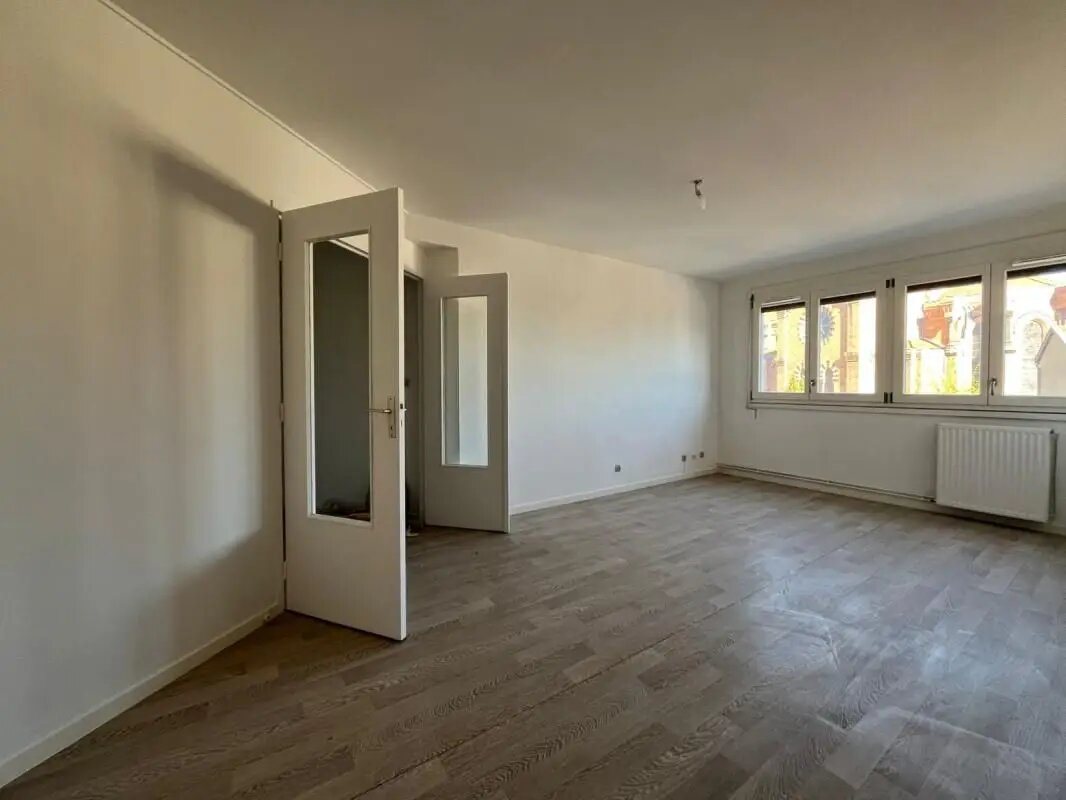 Appartement à louer, 69m², Saint-Vincent-de-Reins
