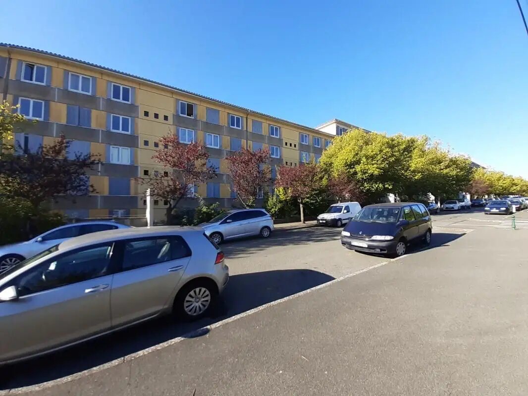 Appartement à louer, 81m², Belleville