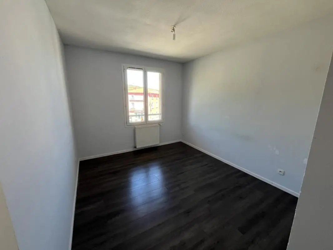 Appartement à louer, 78m², Yzeron