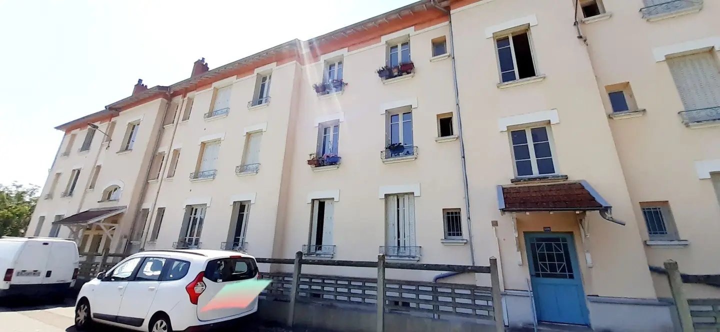 Appartement à louer, 56m², Saint-Vincent-de-Reins