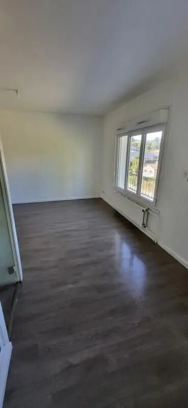 Appartement à louer, 67m², Amplepuis