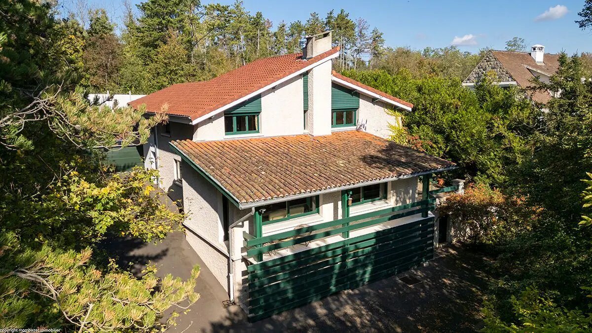 Maison à vendre, 192m², Pessat-Villeneuve