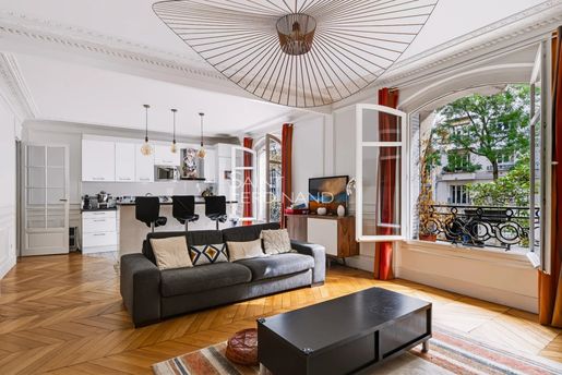 Appartement 6 pièces 130 m² · à Paris 16ème · 130 m² · 1 299 000 €