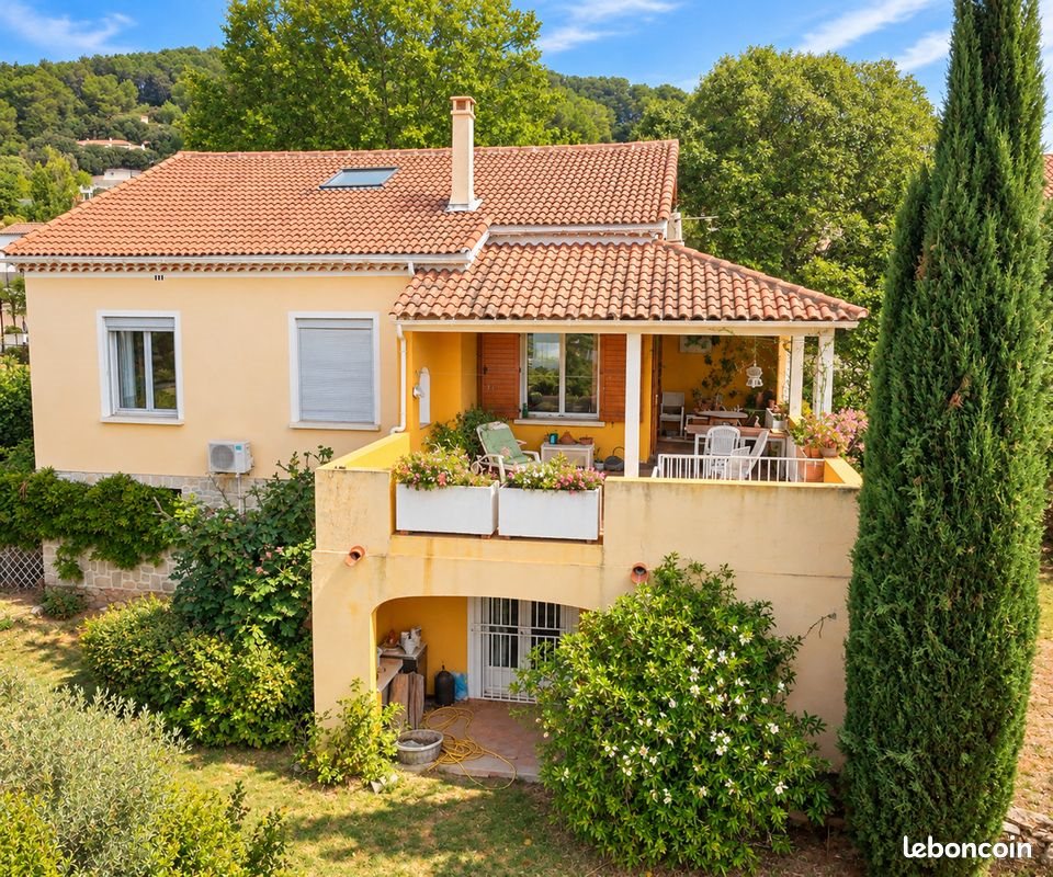 Maison à vendre, 180m², Carnoules