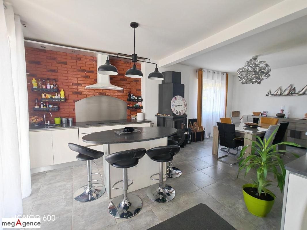 Maison à vendre, 120m², Trévron