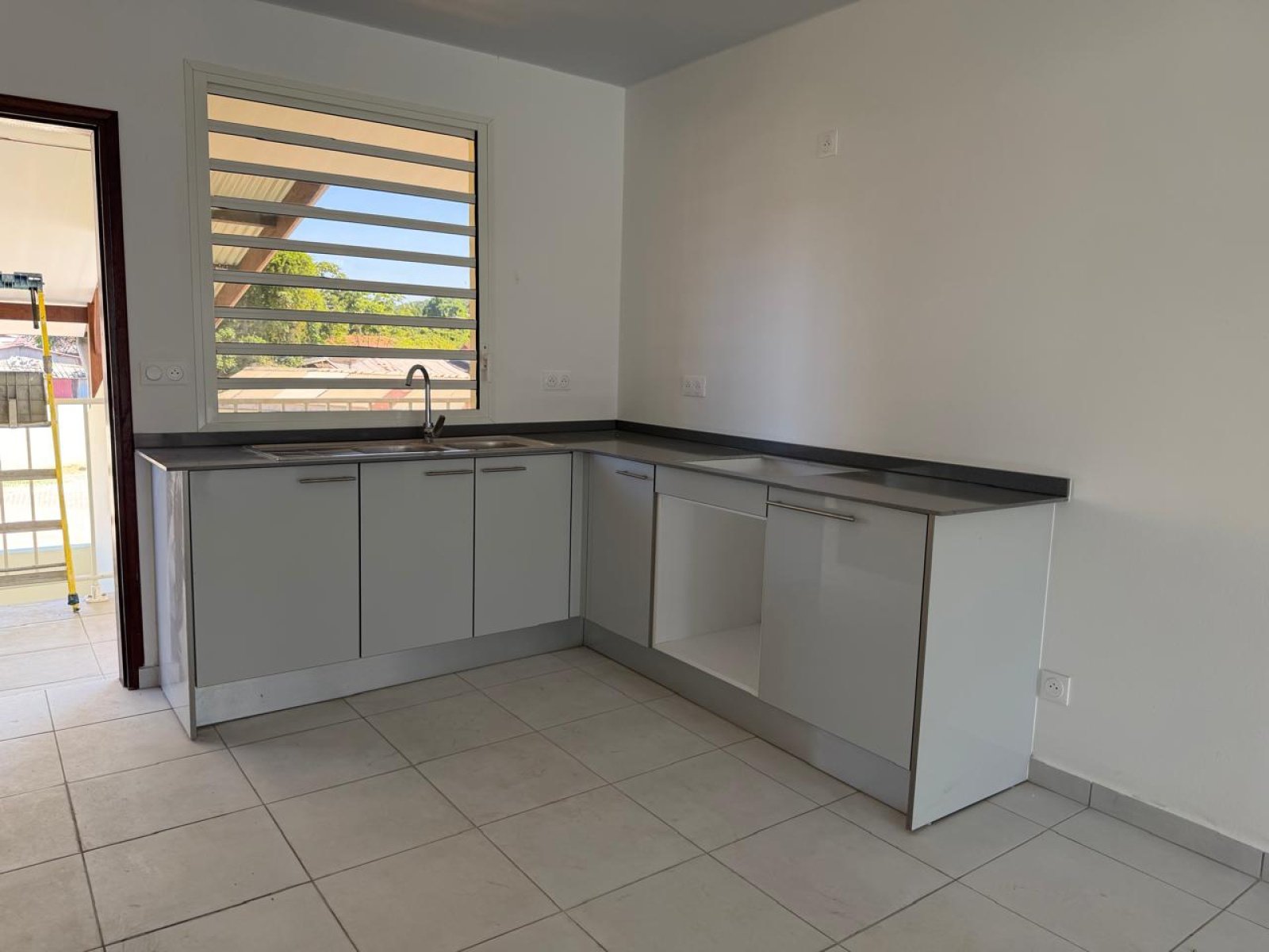 Appartement à louer, 3m², Cayenne