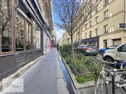 Local commercial 3 pièces 91 m² · à Paris 11ème · 91 m² · 855 000 €