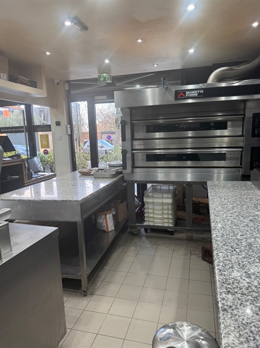 Local commercial 4 pièces 57 m² · à Saint-Maur-des-Fossés · 57 m² · 235 200 €