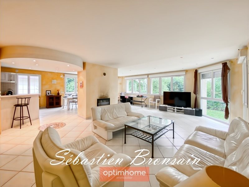 Maison à vendre, 250m², Lons-le-Saunier