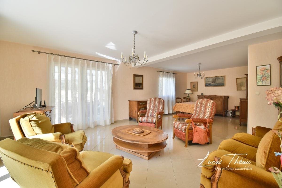 Maison à vendre, 141m², Saint-Sébastien-de-Morsent