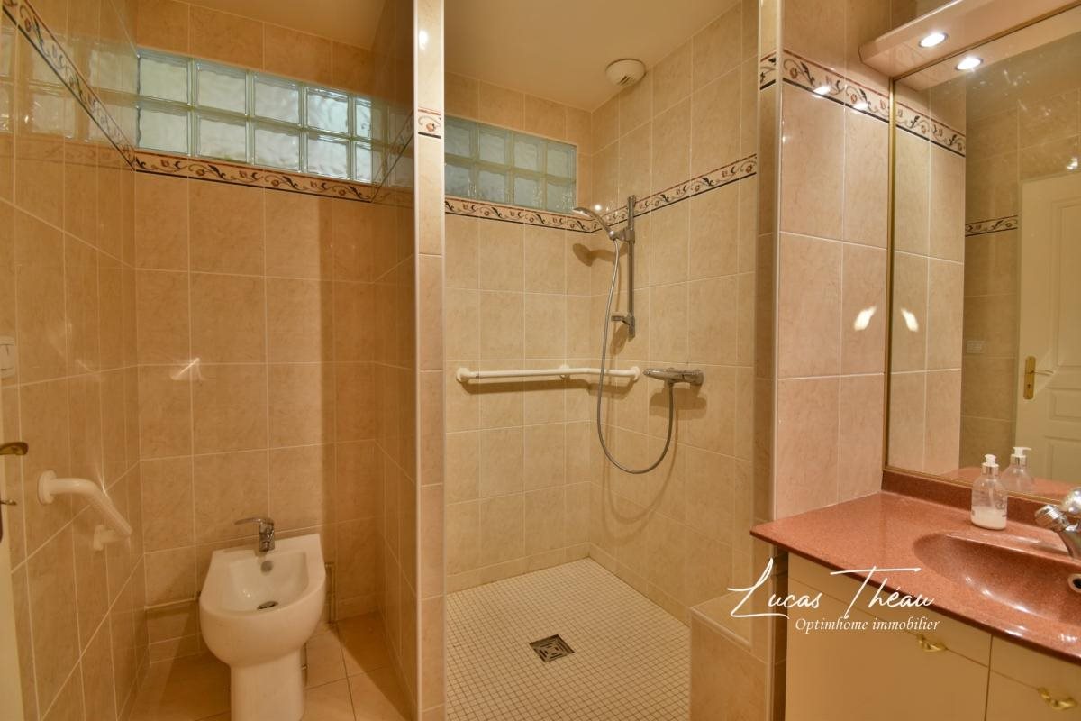 Maison à vendre, 141m², Saint-Sébastien-de-Morsent