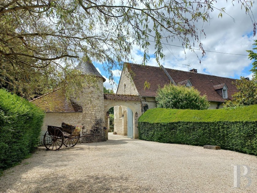 Maison à vendre, 900m², Nouans-les-Fontaines
