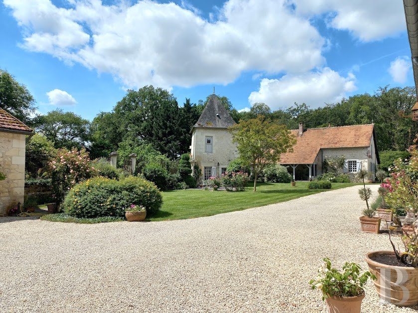 Maison à vendre, 900m², Nouans-les-Fontaines