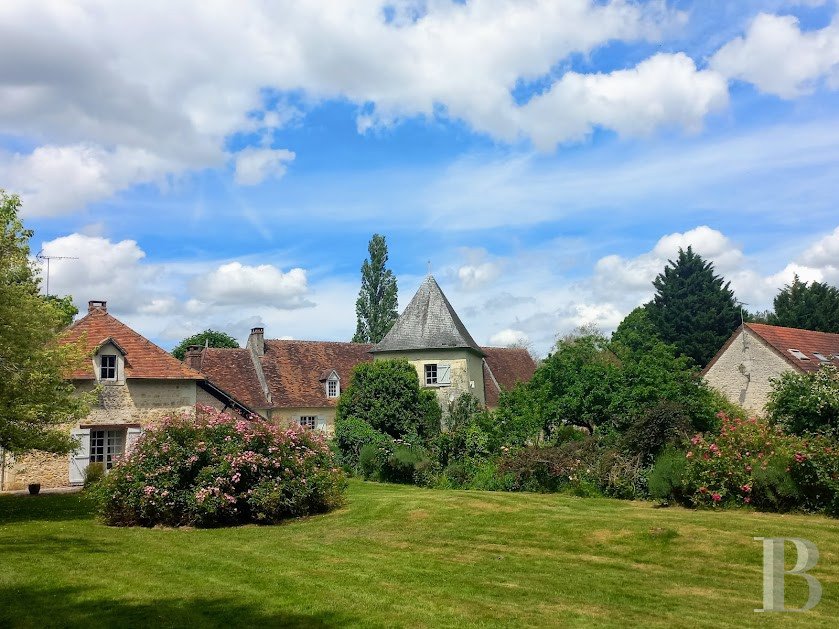 Maison à vendre, 900m², Nouans-les-Fontaines