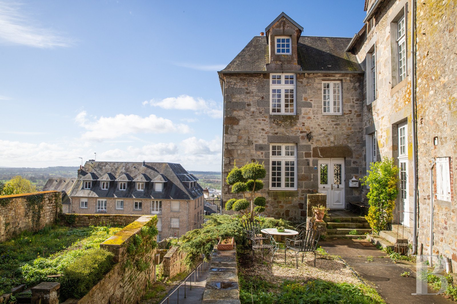 Appartement à vendre, 300m², Domfront en Poiraie