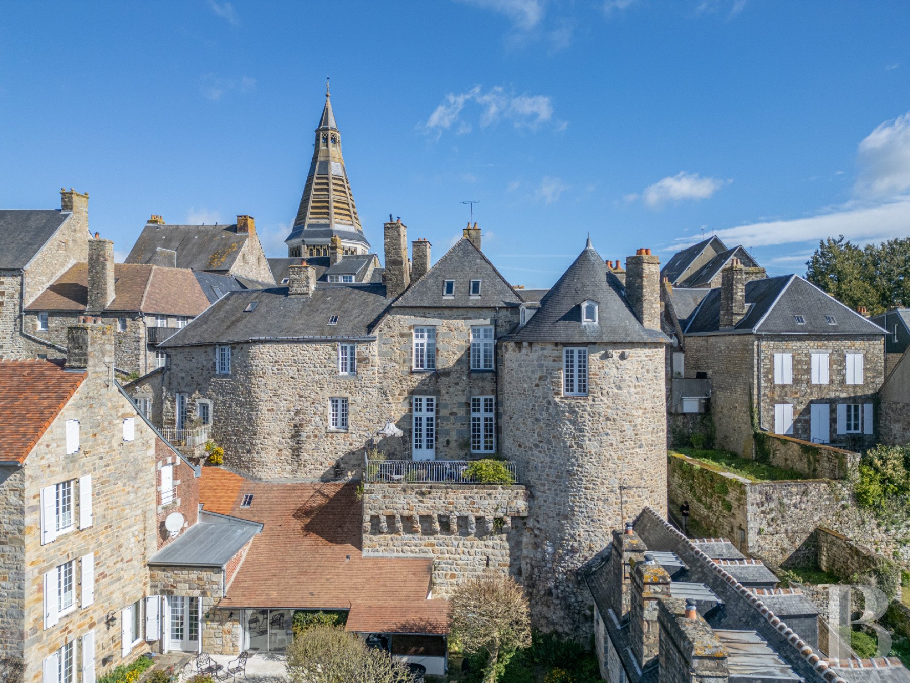 Appartement à vendre, 300m², Domfront en Poiraie