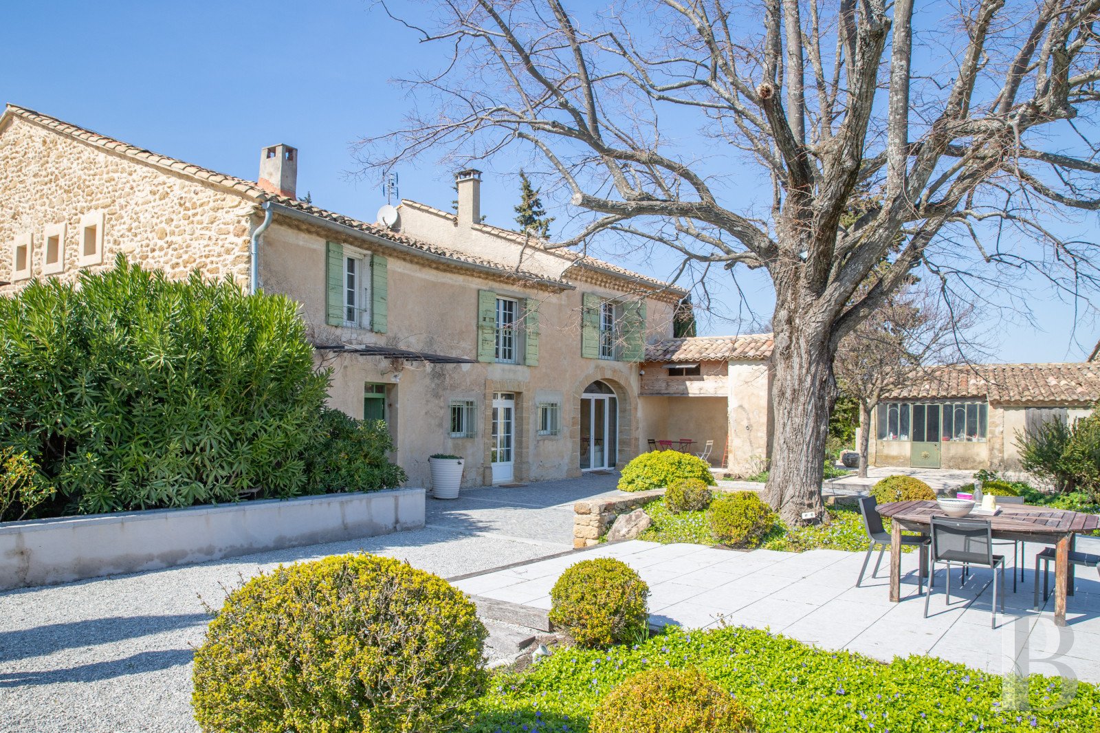 Appartement à vendre, 283m², Sainte-Cécile-les-Vignes