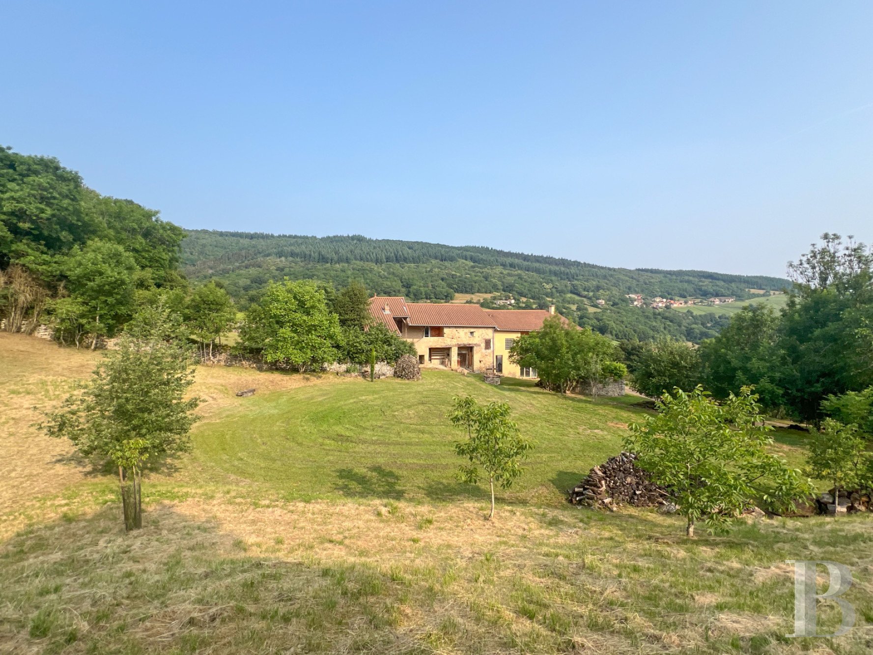 Maison à vendre, 220m², Vergisson