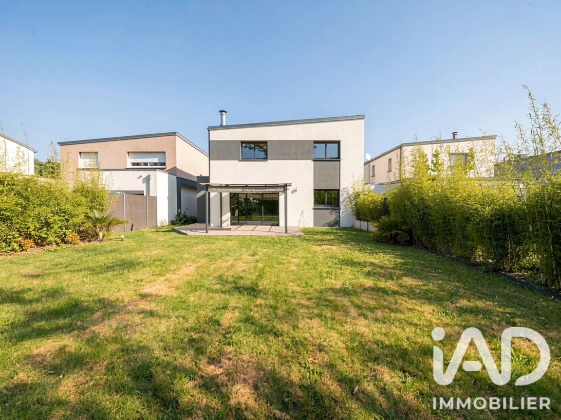 Maison à vendre, 122m², La Mézière