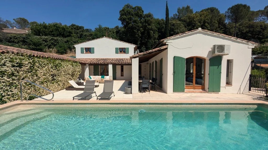 Maison à vendre, 161m², Carcès