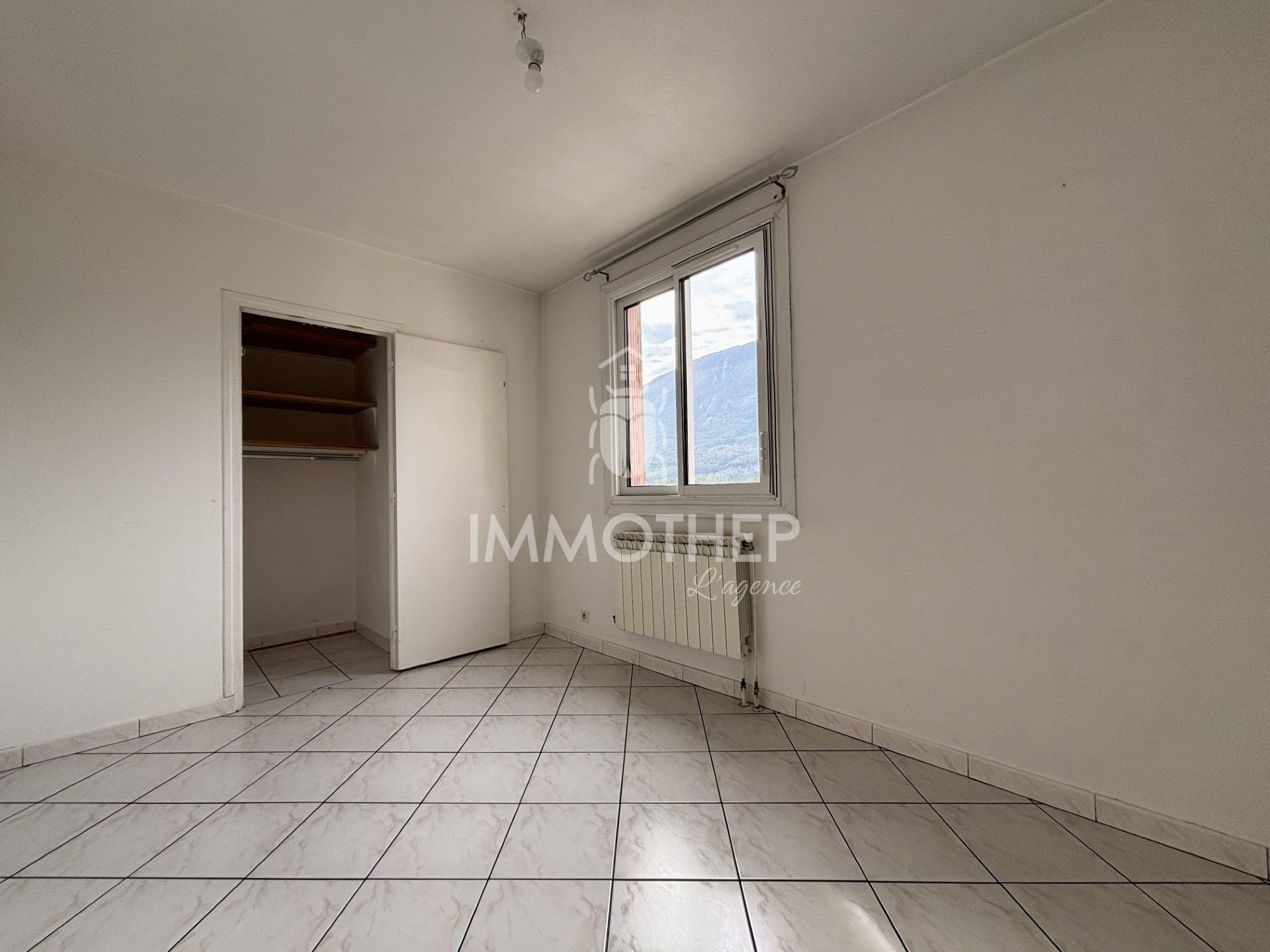 Appartement à louer, 58m², Saint-Egrève
