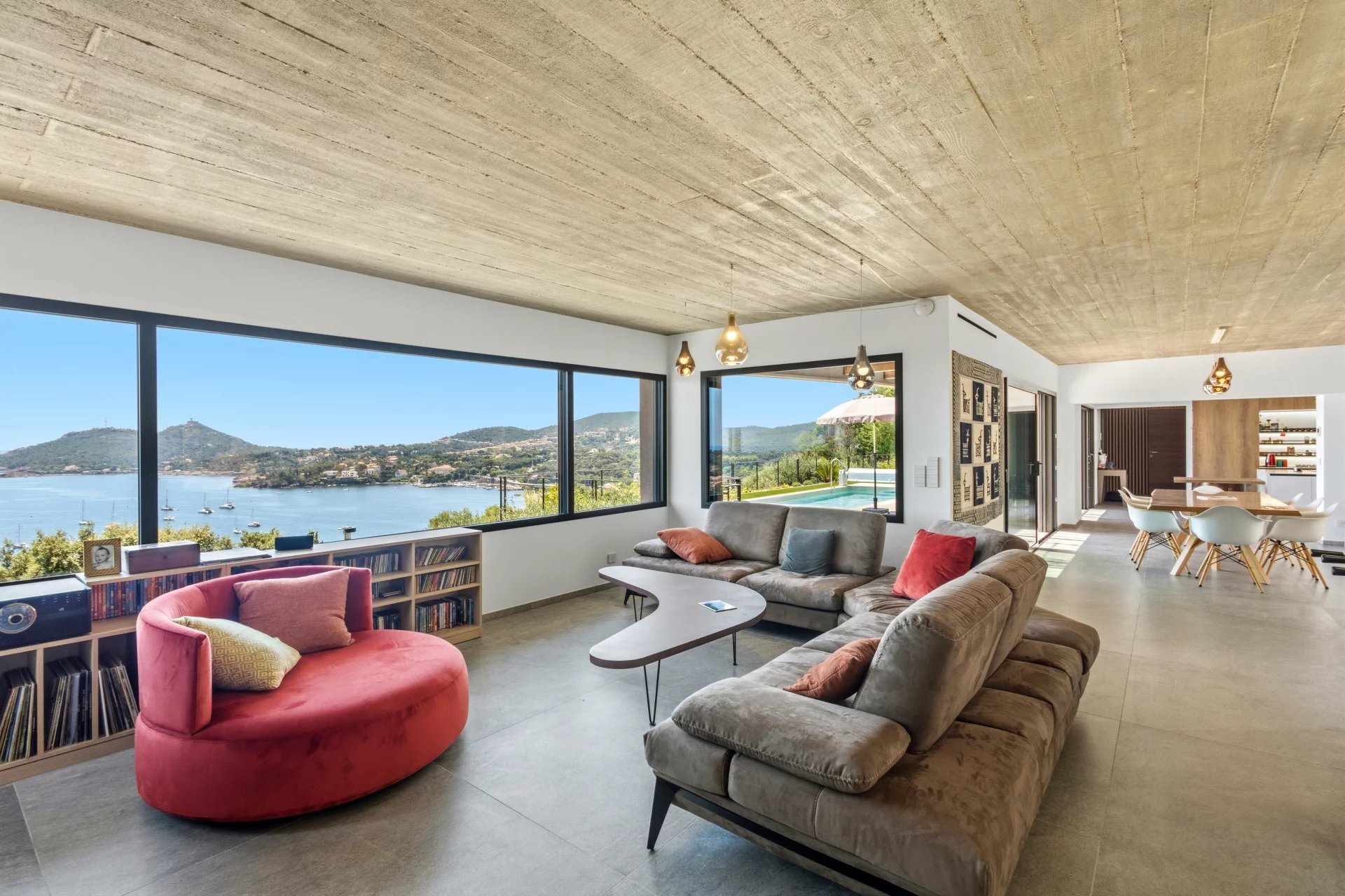 Maison à vendre, 300m², Saint-Raphaël