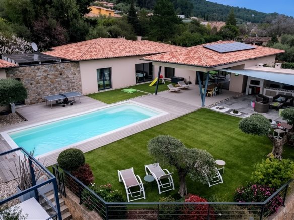 Maison à vendre, 231m², Solliès-Toucas