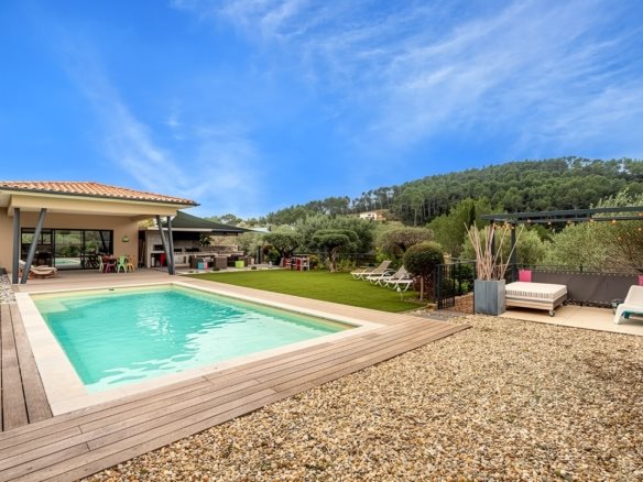 Maison à vendre, 231m², Solliès-Toucas