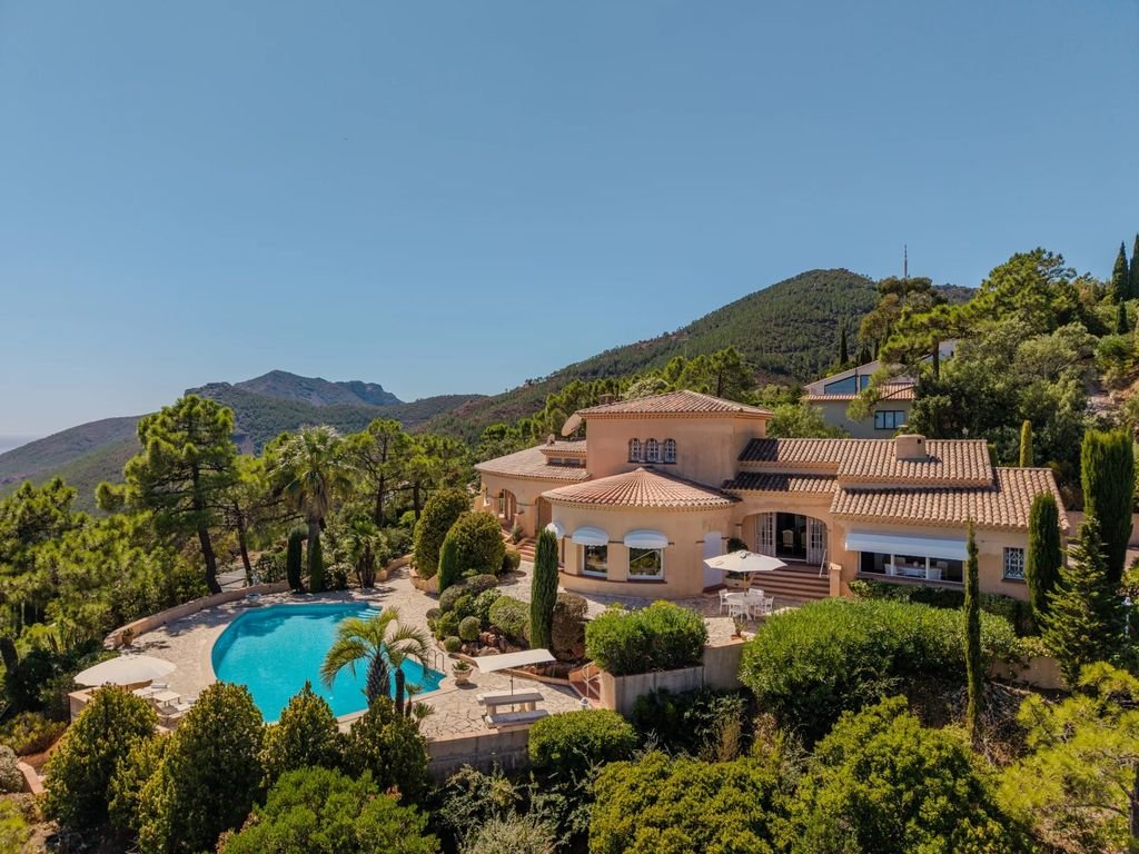 Maison à vendre, 234m², Théoule-sur-Mer