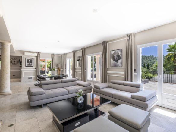 Maison à vendre, 440m², Grasse
