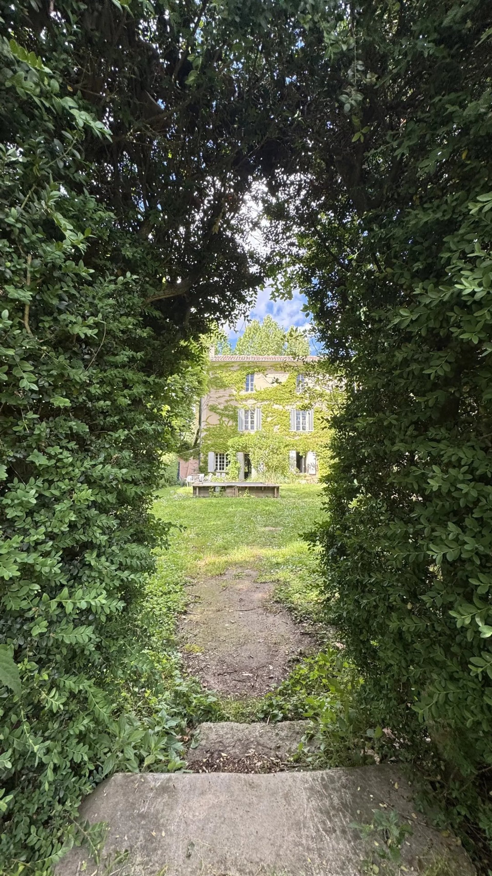 Appartement à vendre, 350m², La Tour-d'Aigues