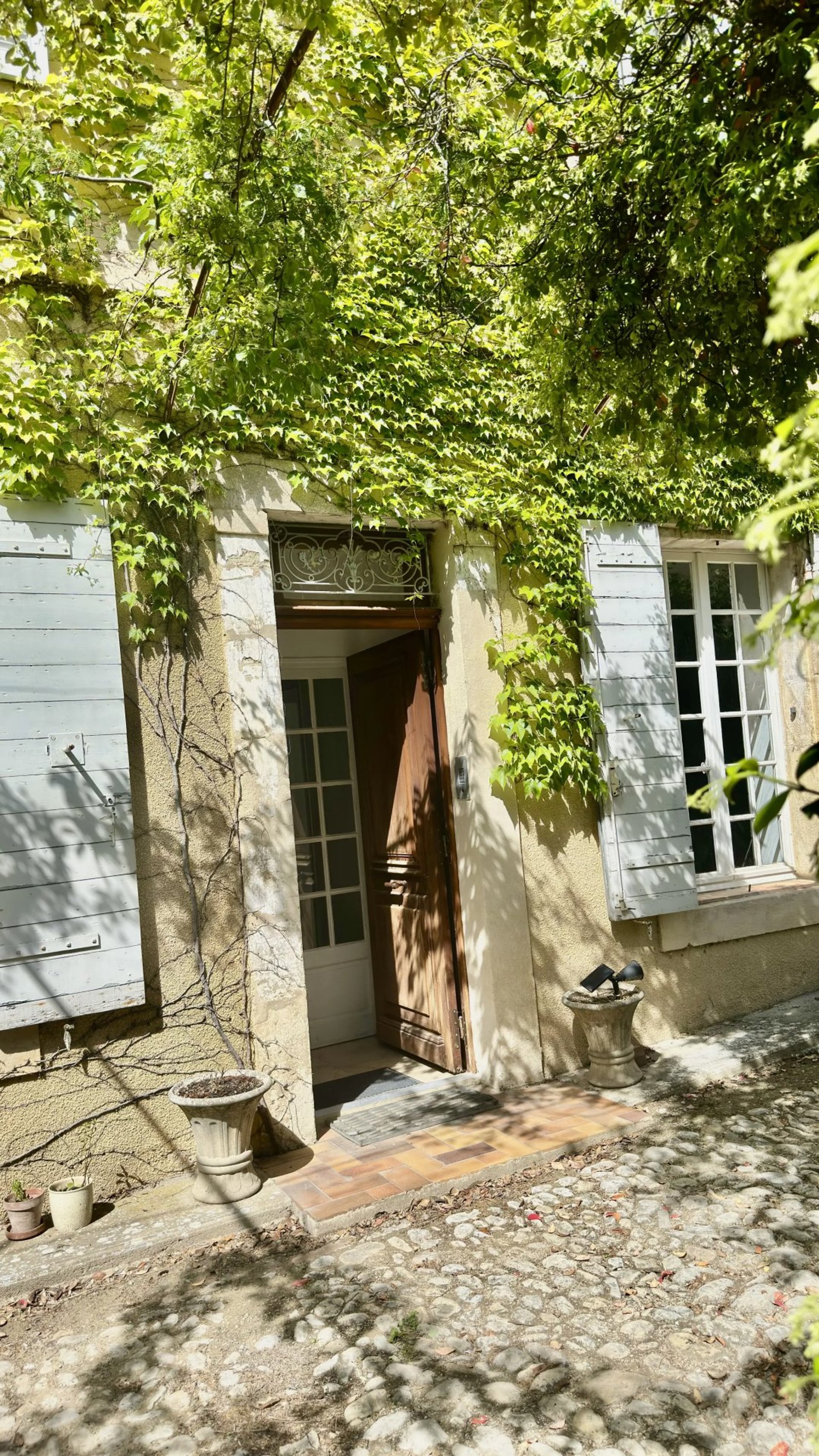 Appartement à vendre, 350m², La Tour-d'Aigues