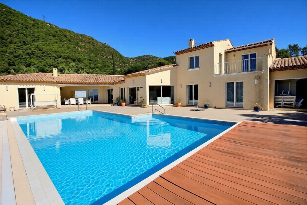 Maison à vendre, 272m², Cavalaire-sur-Mer