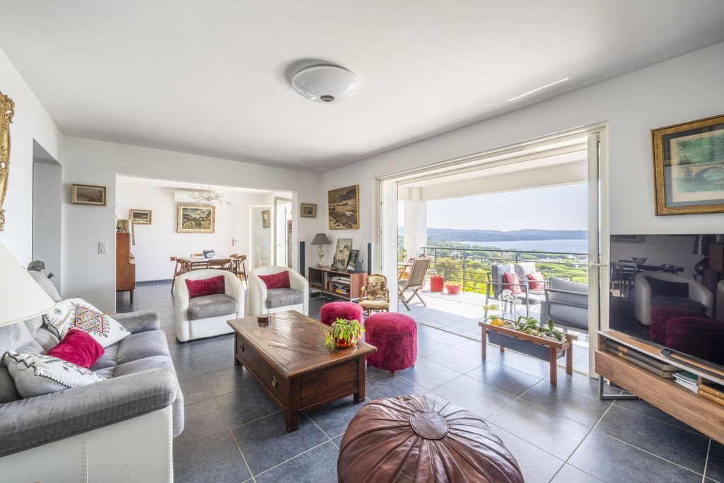 Maison à vendre, 200m², Cavalaire-sur-Mer