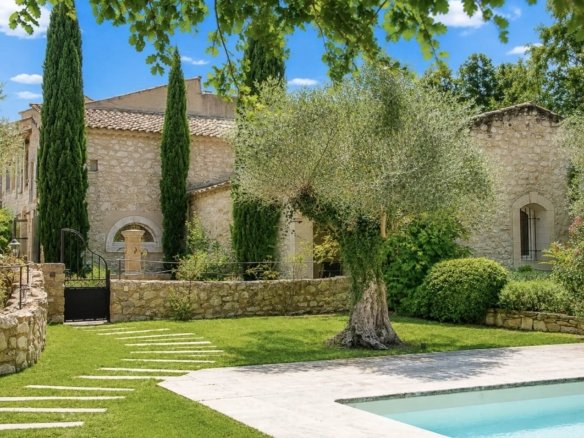 Maison à vendre, 319m², Eygalières