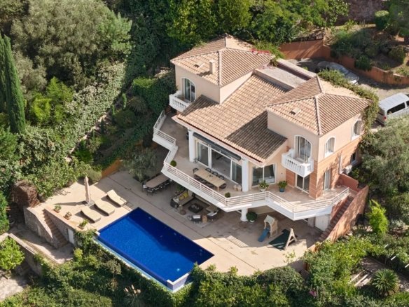 Maison à vendre, 350m², Théoule-sur-Mer