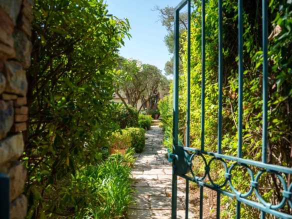 Maison à vendre, 385m², Grimaud