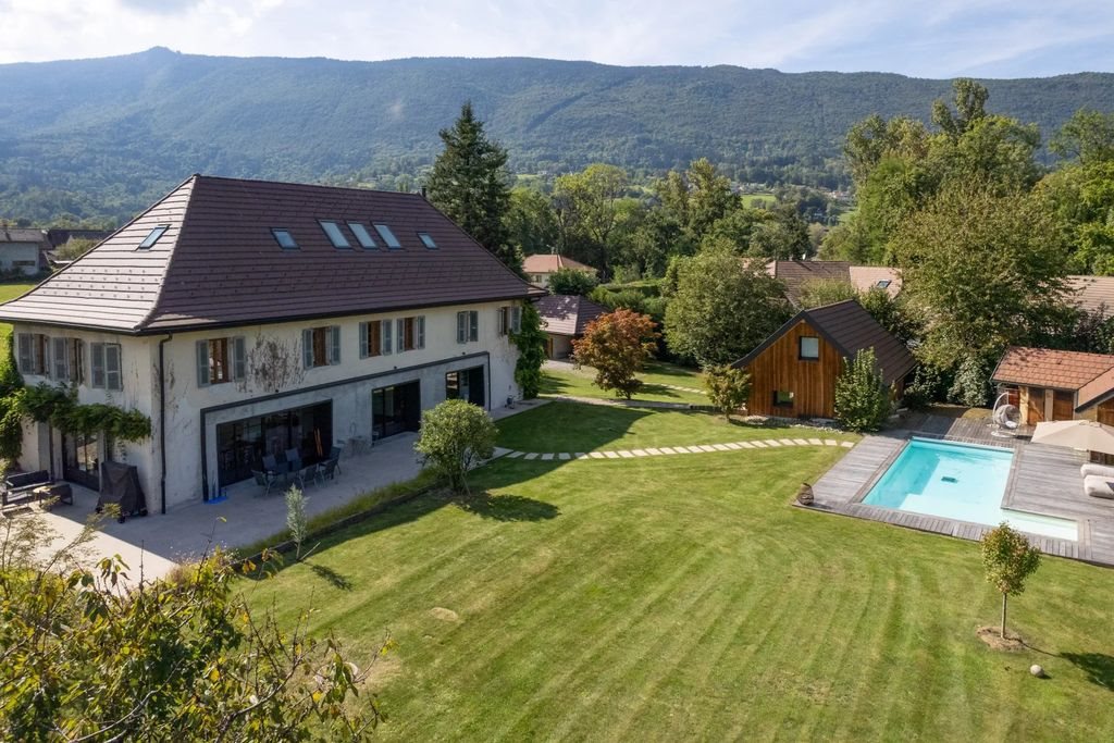 Maison à vendre, 373m², Saint-Jorioz