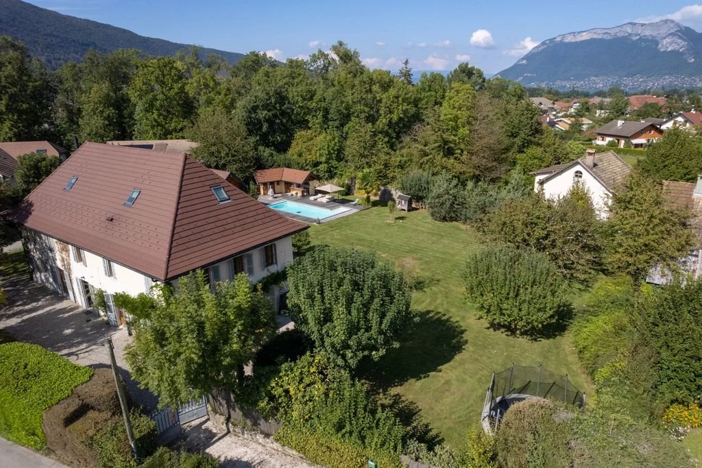 Maison à vendre, 373m², Saint-Jorioz