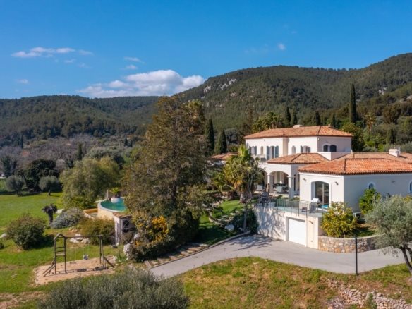 Maison à vendre, 330m², Sanary-sur-Mer