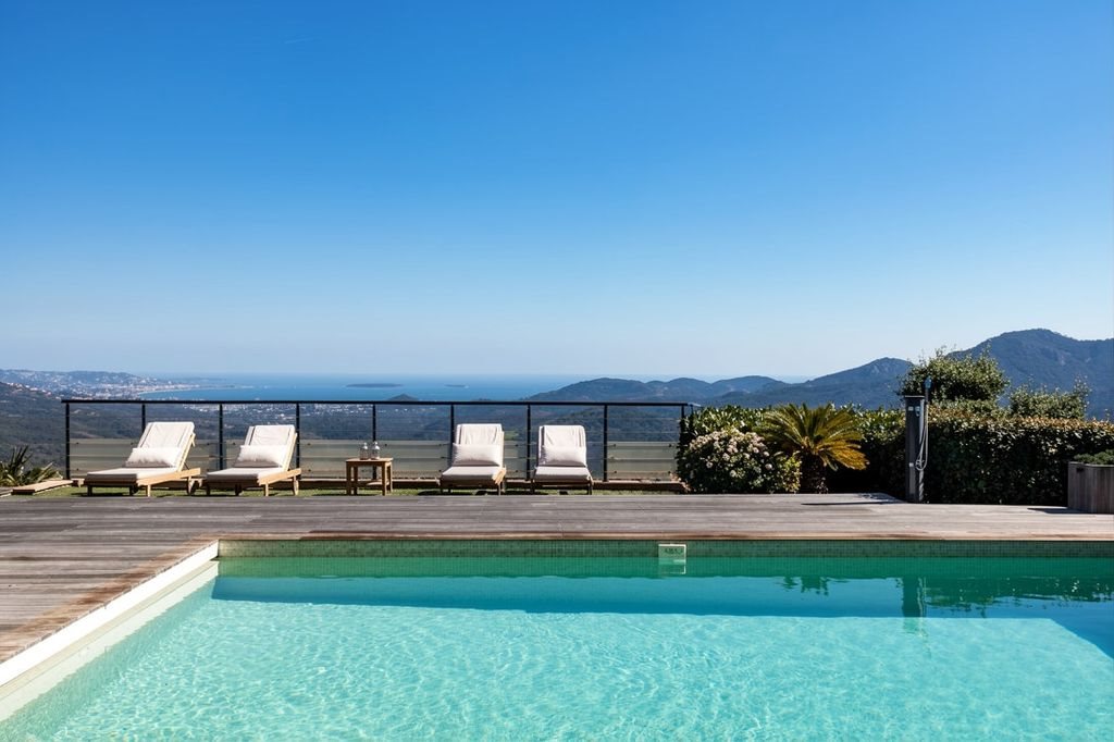 Maison à vendre, 270m², Les Adrets-de-l'Estérel